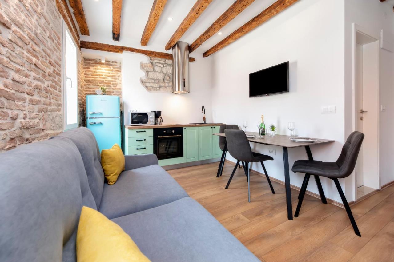 The Yellow House Apartments Rovinj Dış mekan fotoğraf