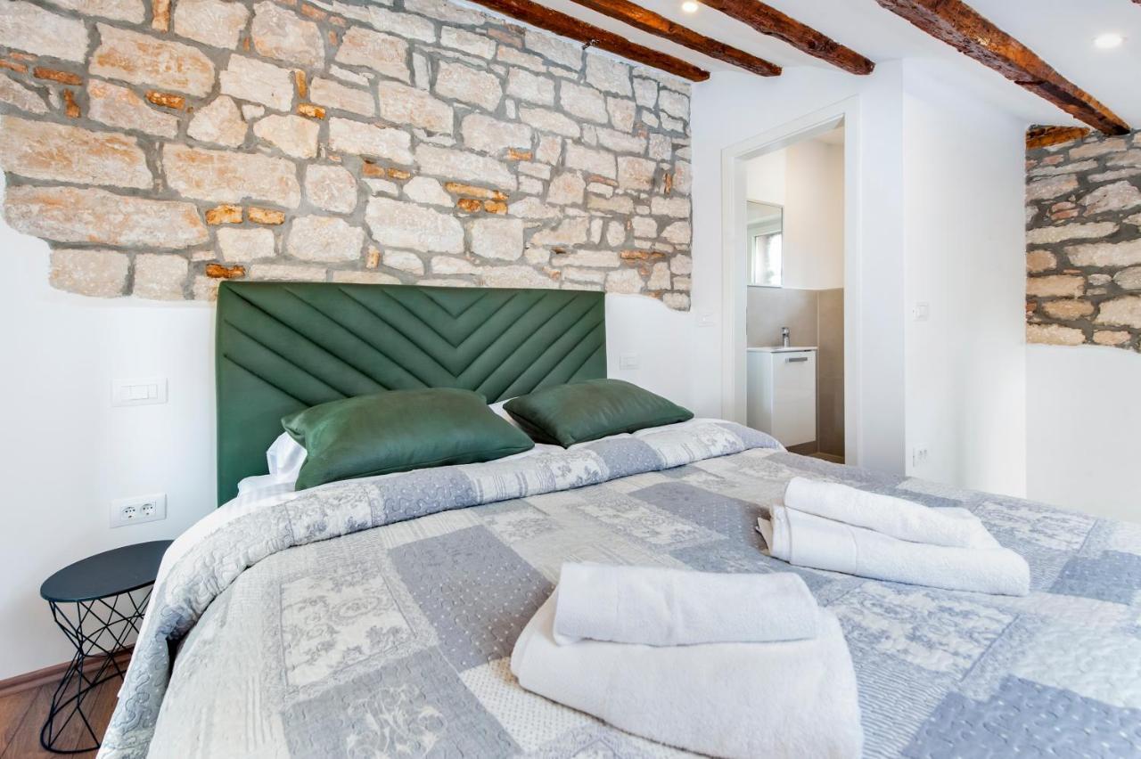 The Yellow House Apartments Rovinj Dış mekan fotoğraf